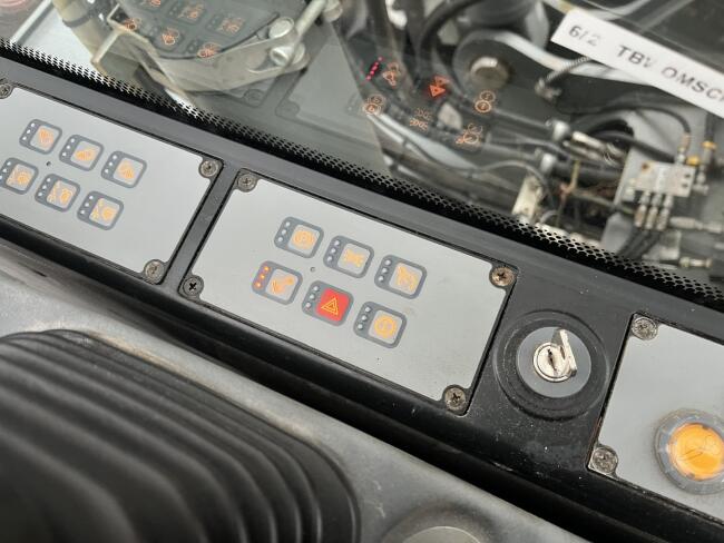 2015 Liebherr A914-Li VK7832 | Graafmachine | Mobiele graafmachine