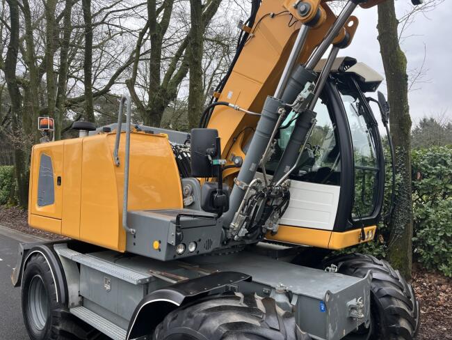 2015 Liebherr A914-Li VK7832 | Graafmachine | Mobiele graafmachine