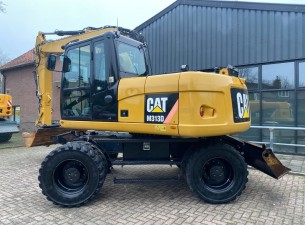 2016 Caterpillar M313D