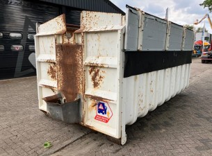 Vossebelt Container 660cm met 3/4 klep en kiepklep