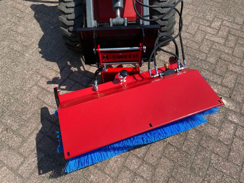 2022 M-Sweep HSTV400 P/105cm Veegmachine VK8498 | Aanbouwdelen | Veegmachine / Borstel