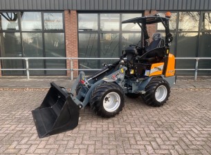2023 Giant G1500 X-tra HD VK8921