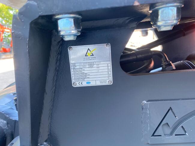 2025 V-M 460ND AC05 (CW10 / S40) Sorteergrijper (zonder draaikrans) (4,0-6,0t) ADV1074 | Aanbouwdelen | Sloop/Sorteerknijper