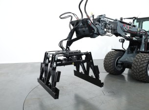 1 Giant Pakkenklem / Stenenklem TB600 incl jib en rotator