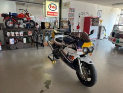 1990 Honda CBR 400 RR VT664 | Transport | Bromfiets / Motor