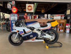 1990 Honda CBR 400 RR VT664 | Transport | Bromfiets / Motor