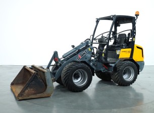2015 Giant V452T X-tra HD VK9854