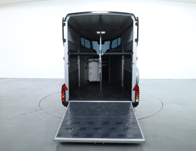 2025 Ifor Williams HBX511 2 paards trailer - Voorlosser RH VT727 | Aanhangwagen | Paardentrailer