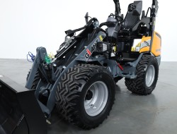 2025 Giant G2700 X-tra HD+ VK10059 | Wiellader | Mini Shovel