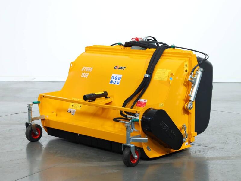 1 Giant Klepelmaaier 160cm met hydr opvangbak (50-60ltr) VV1467 | Aanbouwdelen | Klepelmaaier