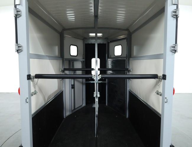 2025 Ifor Williams HB506 Paardentrailer 2 paards (zwart) VT776 | Aanhangwagen | Paardentrailer