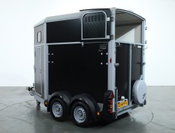2025 Ifor Williams HB506 Paardentrailer 2 paards (zwart) VT776 | Aanhangwagen | Paardentrailer