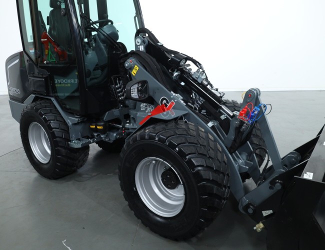2025 Giant G2700 X-tra HD+ (Cabine) VK10253 | Wiellader | Mini Shovel