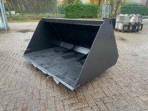 2025 Giant Volumebak 50+ 1412ltr 190cm (G3500) DV1311