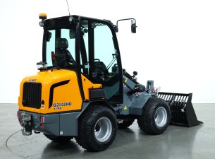 2025 Giant G2500 X-tra HD (Cabine)