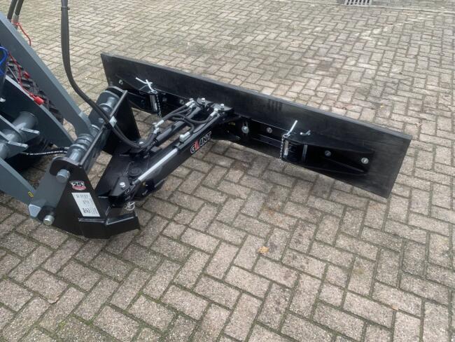 2025 Giant Sneeuwschuif / Voer-mestschuif 260cm hydr verstelbaar DV1334 | Aanbouwdelen | Sneeuwschuif