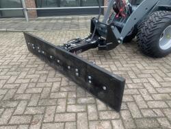 2025 Giant Sneeuwschuif / Voer-mestschuif 260cm hydr verstelbaar DV1334 | Aanbouwdelen | Sneeuwschuif