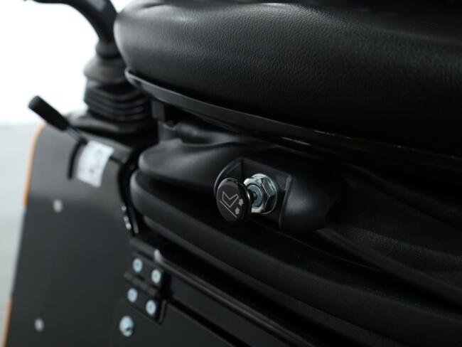 2026 Giant G2300 X-tra HD VK10592 | Wiellader | Mini Shovel