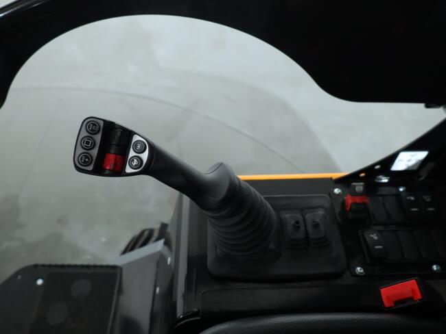 2026 Giant G2700 X-tra HD+ VK10771 | Wiellader | Mini Shovel