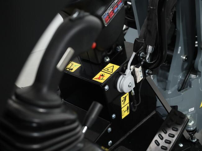 2025 Giant G2500 HD VV1514 | Wiellader | Mini Shovel