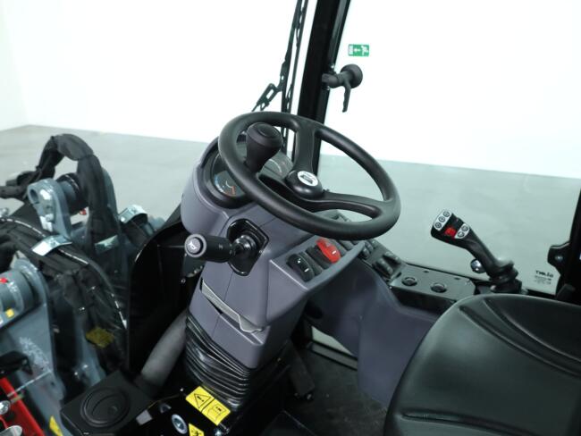 2025 Giant G2700E X-tra (Cabine) VV1515 | Wiellader | Mini Shovel