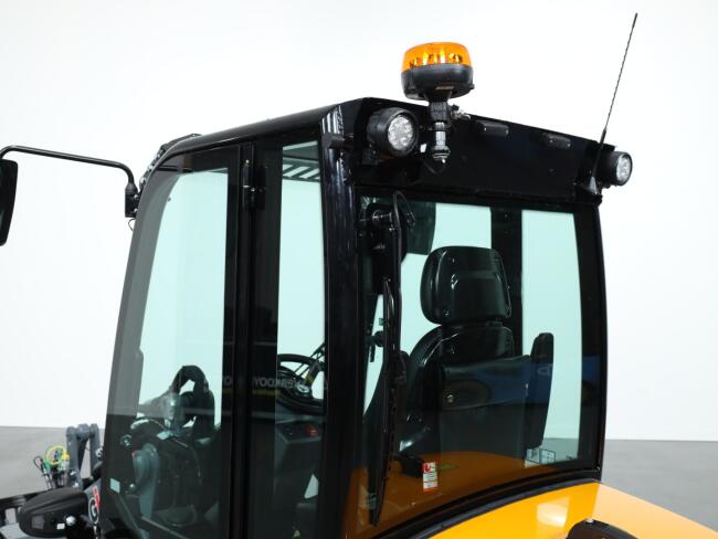2025 Giant G2700E X-tra (Cabine) VV1515 | Wiellader | Mini Shovel