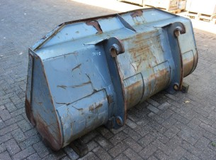 VM Dichte bak 225 Volvo