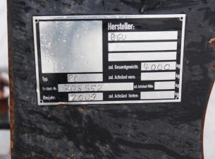 2003 BGU Manitou naar Merlo adapter (tbv merlo lier)