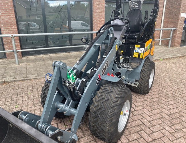 2020 Giant G2200E X-tra VV1134 | Wiellader | Mini Shovel