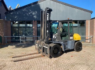 2012 Nissan 8 tons heftruck ( TCM FD80-2 )