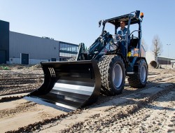 1 Giant Egalisatiebak ADV53 | Aanbouwdelen | Shovel / Loader bakken
