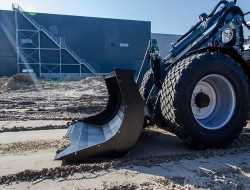 1 Giant Egalisatiebak ADV53 | Aanbouwdelen | Shovel / Loader bakken